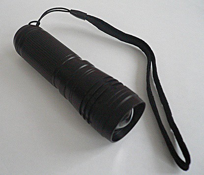 LED Taschenlampe MS14 mit Holster